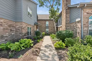 23 Foxcroft Rd, Naperville, IL 60565 - Photo 1