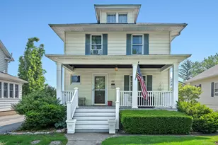 217 S Craig Pl, Lombard, IL 60148 - Photo 1