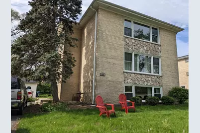 16W631 56th Street #2, Clarendon Hills, IL 60514 - Photo 1