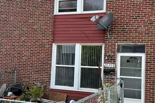 2039 Pine St, Des Plaines, IL 60018 - Photo 1