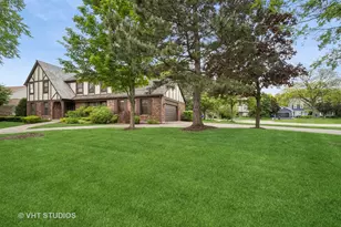 4216 Yorkshire Ln, Northbrook, IL 60062 - Photo 1