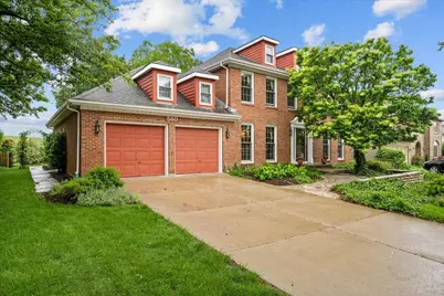 560 Braemar Avenue, Naperville, IL 60563 - Photo 1