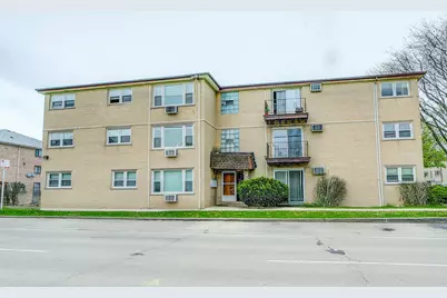 8758 W Berwyn Avenue #2N, Chicago, IL 60656 - Photo 1