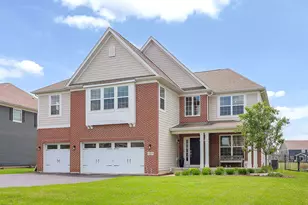 13819 Amelia Dr, Lemont, IL 60439 - Photo 1