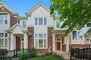 525 Plaza Pl, Aurora, IL 60504 - Photo 1