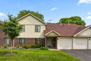 840 E Coach Rd, Palatine, IL 60074 - Photo 1