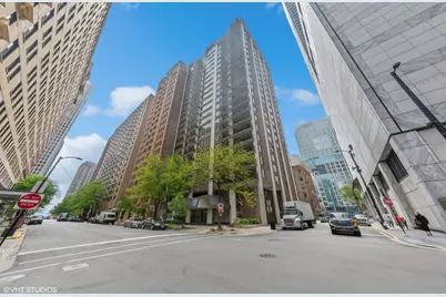201 E Chestnut Street #5CE, Chicago, IL 60611 - Photo 1