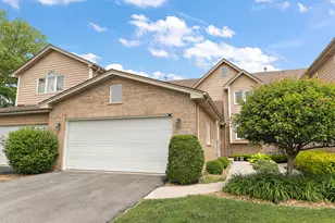 7706 Northfield Ln, Tinley Park, IL 60487 - Photo 1