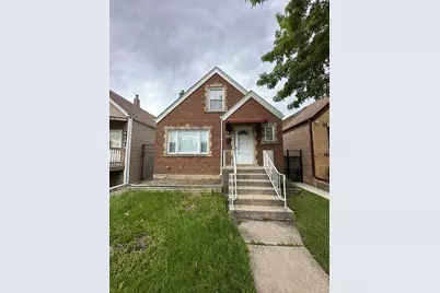 6134 S Tripp Avenue, Chicago, IL 60629 - Photo 1