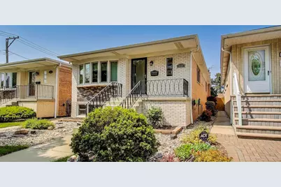 5560 W Ardmore Avenue, Chicago, IL 60646 - Photo 1