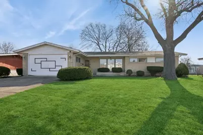 5623 N Manor Lane, Norwood Park, IL 60631 - Photo 1