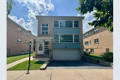 6752 N East Prairie Road #2, Lincolnwood, IL 60712 - Photo 1