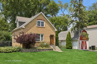 415 W North Boulevard, McHenry, IL 60051 - Photo 1