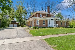 1005 Division St, Lisle, IL 60532 - Photo 1