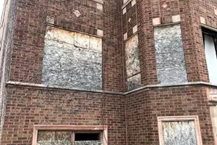 1116 W Marquette Rd, Chicago, IL 60621 - Photo 1