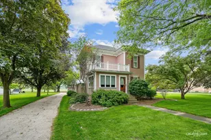 204 E Galena St, Big Rock, IL 60511 - Photo 1