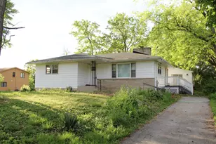 2549 Golf Rd, Joliet, IL 60432 - Photo 1