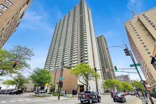 6033 N Sheridan Rd, Chicago, IL 60660 - Photo 1