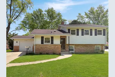 207 S Illinois Drive, Arlington Heights, IL 60005 - Photo 1