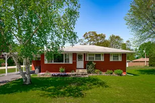 1410 Barnhart Ct, Zion, IL 60099 - Photo 1