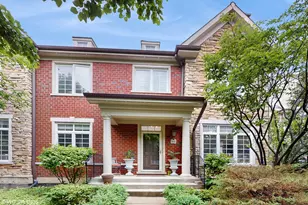 4232 Linden Tree Ln, Glenview, IL 60026 - Photo 1