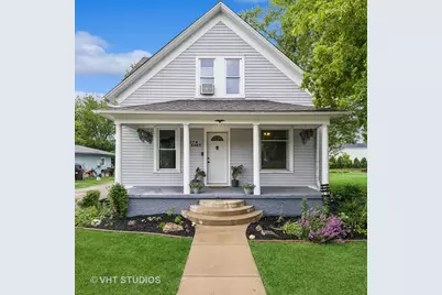 374 E Crystal Lake Avenue, Crystal Lake, IL 60014 - Photo 1