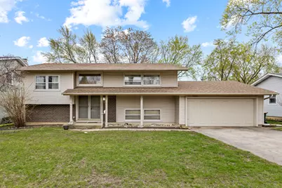 75 Kendal Road, Elk Grove Village, IL 60007 - Photo 1