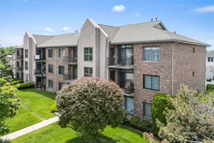 11036 Jodan Dr, Oak Lawn, IL 60453 - Photo 1