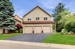 5816 Wild Plum Rd, Crystal Lake, IL 60014 - Photo 1