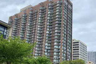 4170 N Marine Dr, Chicago, IL 60613 - Photo 1