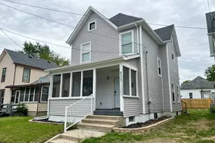 833 S Liberty Ave, Freeport, IL 61032 - Photo 1