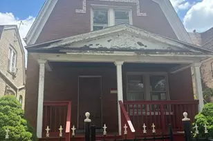 937 N Kedvale Ave, Chicago, IL 60651 - Photo 1