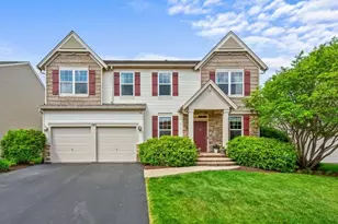 195 E Clover Ave, Cortland, IL 60112 - Photo 1