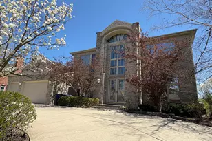 155 Bentley Ct, Deerfield, IL 60015 - Photo 1