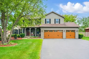 47W041 Briarwood Ln, Hampshire, IL 60140 - Photo 1