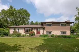 28671 Moose Range Rd, Sycamore, IL 60178 - Photo 1