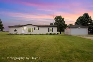 6934 E 5000S Rd, Saint Anne, IL 60964 - Photo 1