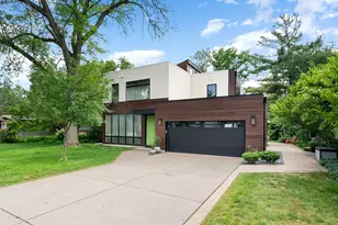 920 Appletree Ln, Deerfield, IL 60015 - Photo 1