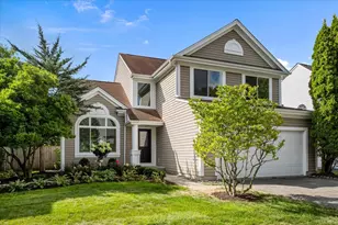 872 Tylerton Cir, Grayslake, IL 60030 - Photo 1