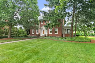 841 Douglas Ave, Elgin, IL 60120 - Photo 1