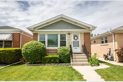6136 N Nagle Avenue, Chicago, IL 60646 - Photo 1