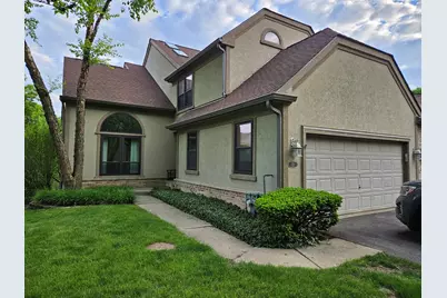 121 Chatsworth Circle, Schaumburg, IL 60194 - Photo 1