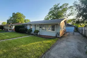 1370 Forest Pl, Calumet City, IL 60409 - Photo 1
