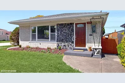 524 Escanaba Avenue, Calumet City, IL 60409 - Photo 1