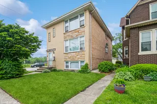 32 E 137th St, Riverdale, IL 60827 - Photo 1