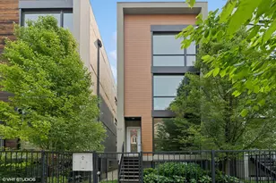 2121 N Mozart St, Chicago, IL 60647 - Photo 1