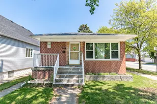 9965 S Escanaba Ave, Chicago, IL 60617 - Photo 1