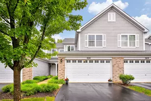 426 Victoria Ln, Elgin, IL 60124 - Photo 1