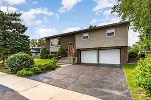 6307 Honey Ln, Tinley Park, IL 60477 - Photo 1