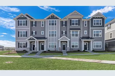 2147 Yellowstone Boulevard, Mundelein, IL 60060 - Photo 1